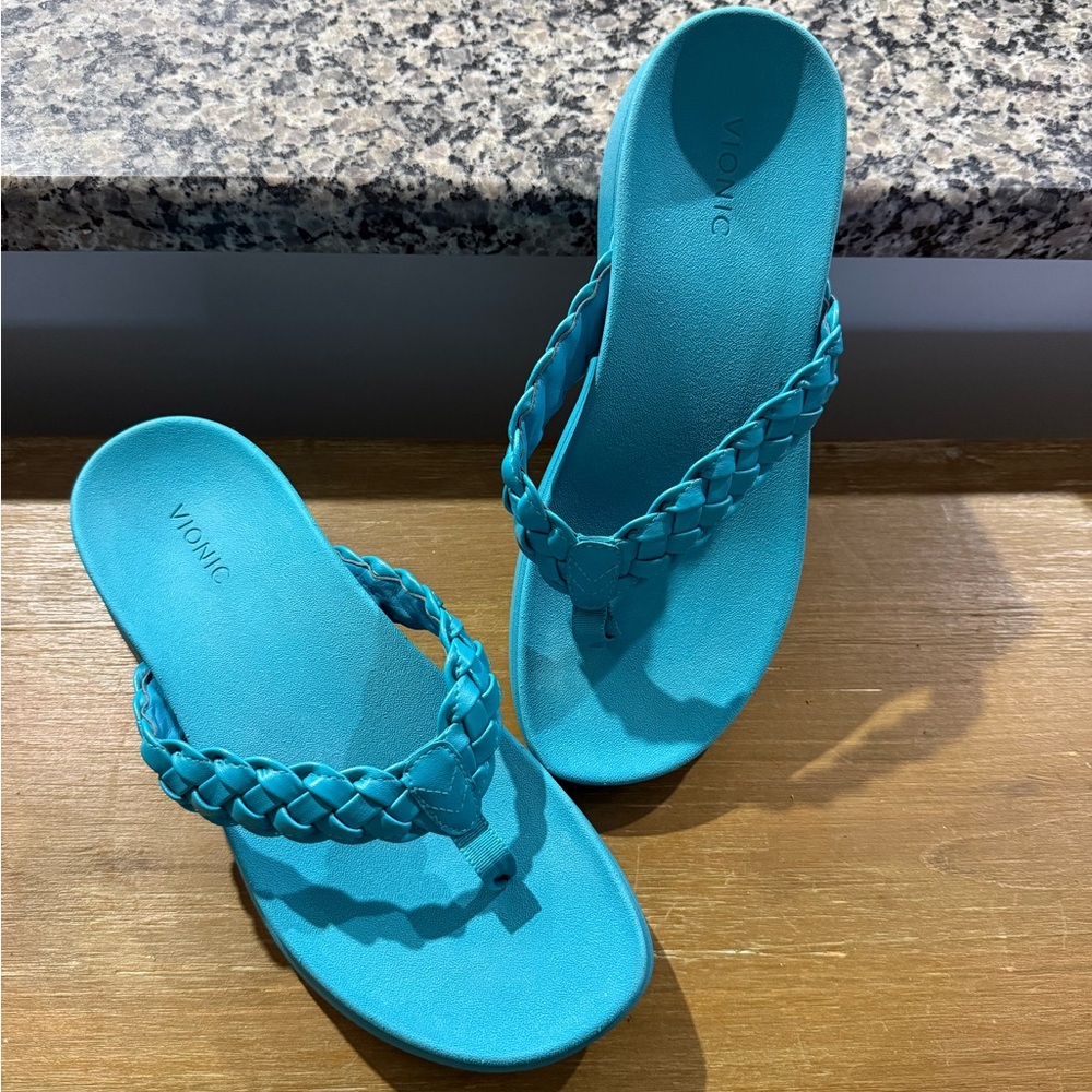 Vionic Kenji Sandals Women’s 9.5 Teal Orthotic Flip Flops Braided Strap Comfort